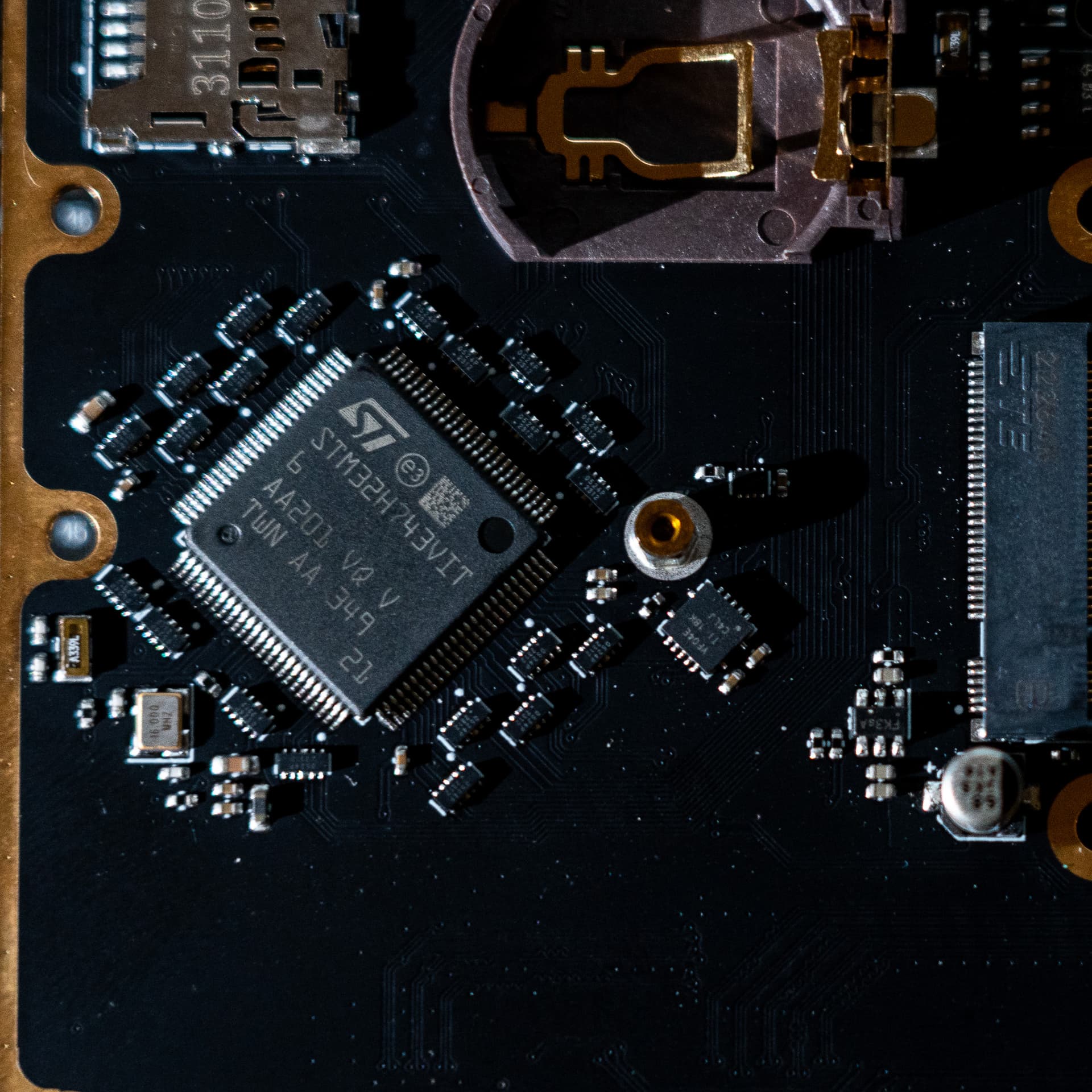 Reverse Side Chip Detail